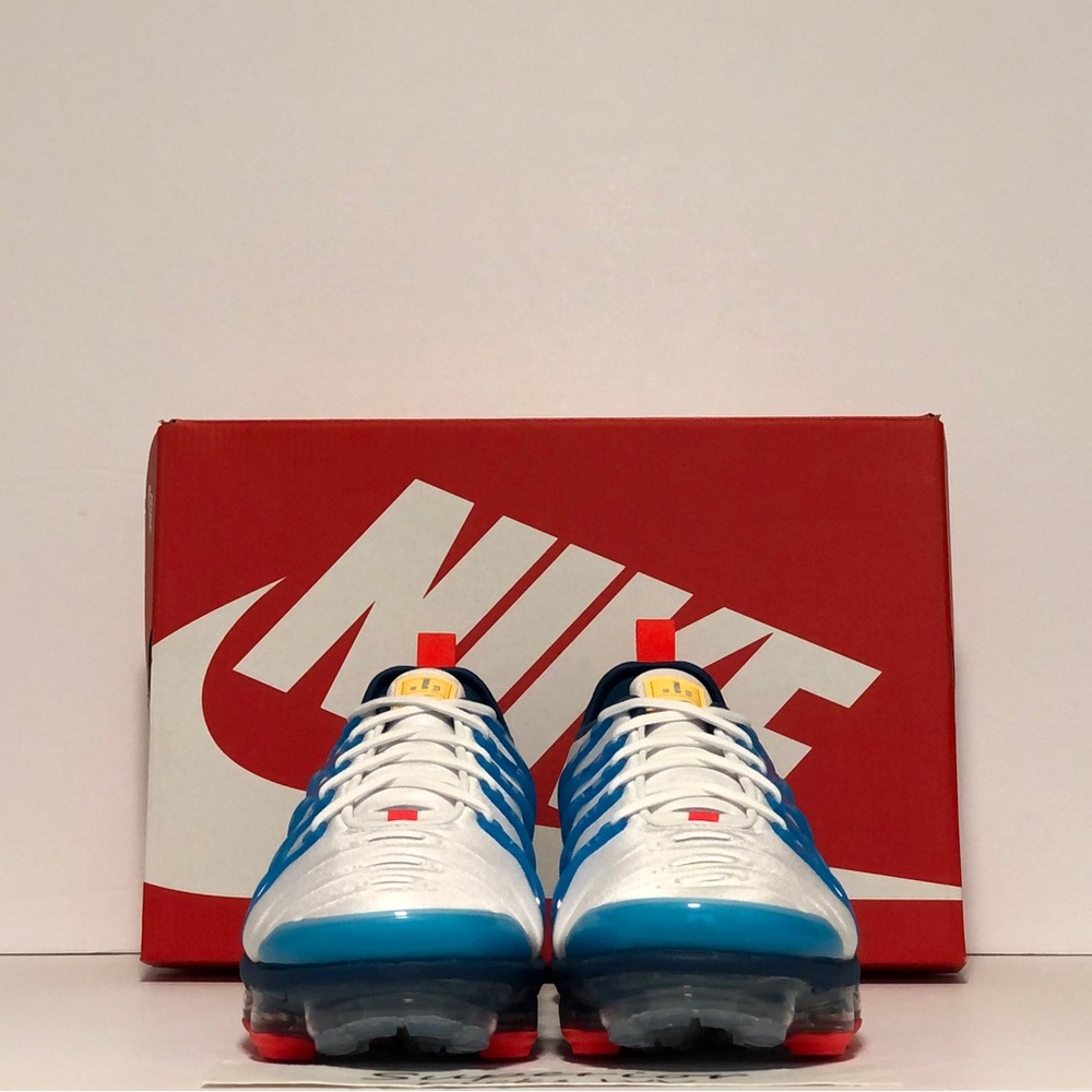 Nike Air Vapormax Plus “White/Citron Pulse” - Picture 3 of 9